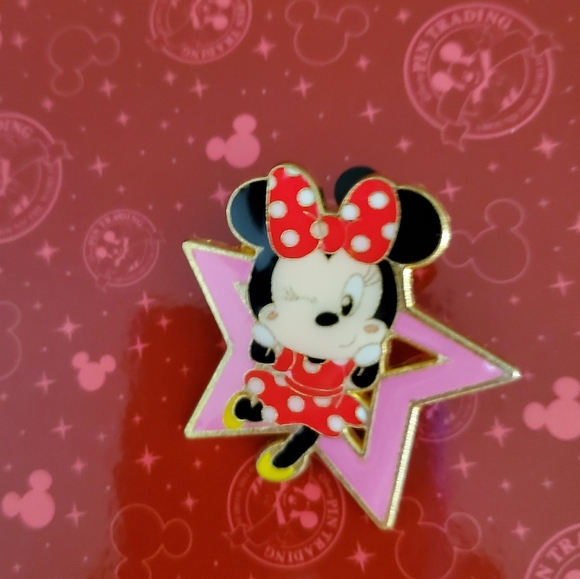 2 Minnie Mouse Disney Pins Pink Star &  Iconic Bow - Picture 10 of 11